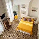Margherita 109 Konukevi 4*