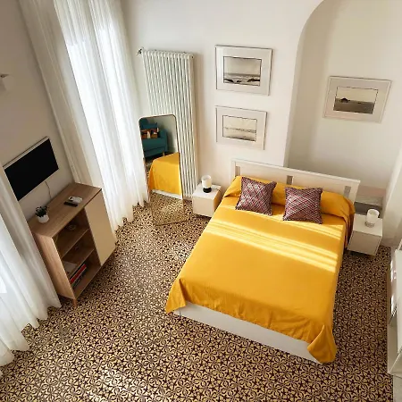 Margherita 109 招待所 4*